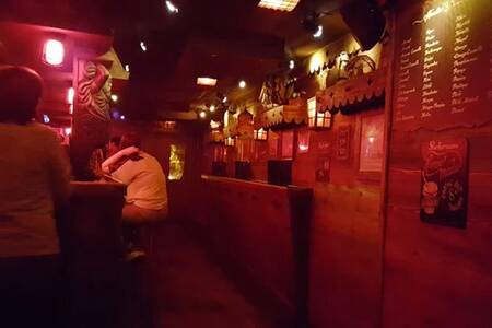 Barberousse, Bar Avignon Place Pie #0