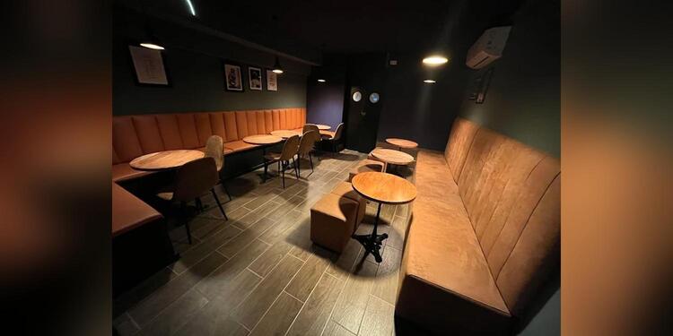 Last Drop, bar