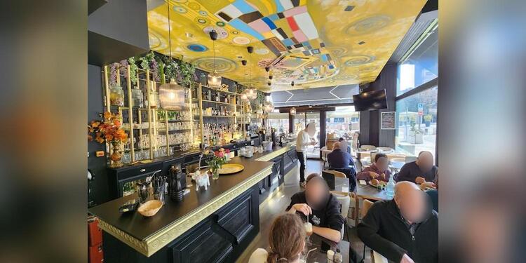 Den Artiest, bar