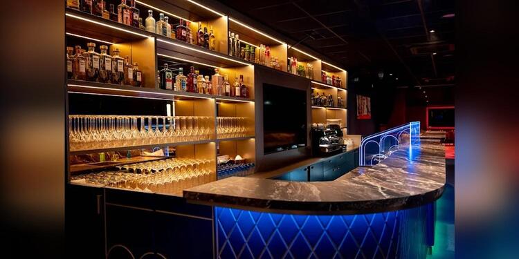 L'ÉTOILE Club, bar
