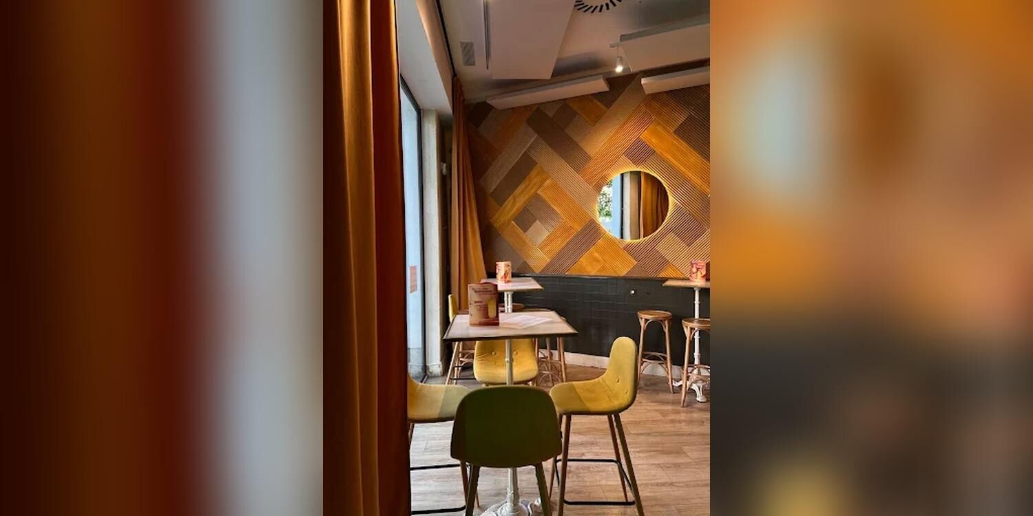 Nova Bar, bar