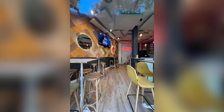 Nova Bar, bar