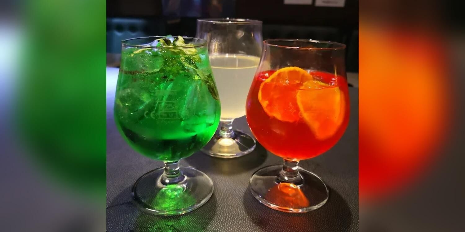 Vol de Nuit, bar