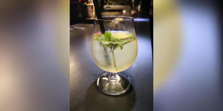Vol de Nuit, bar