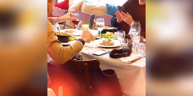Les Frères Poulards, restaurant