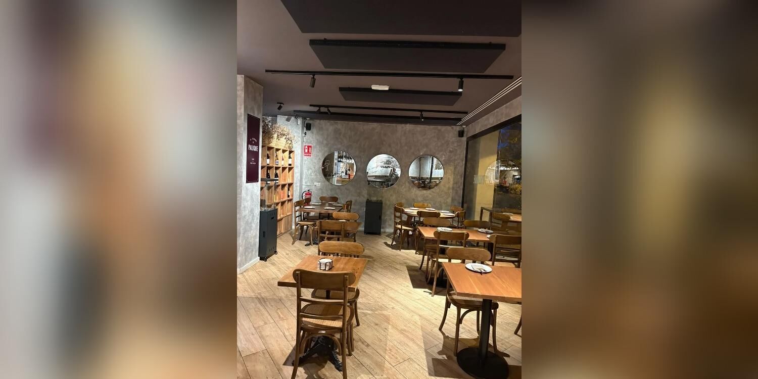 Palique, bar
