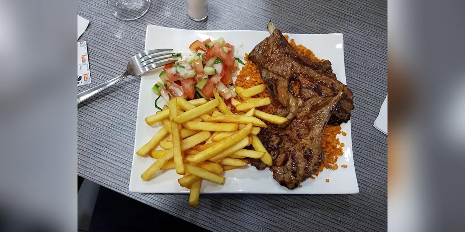 Le Paris Est Bar Brasserie, restaurant