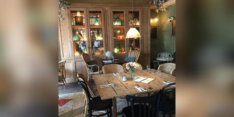 Le Bastille - Guest House, bar