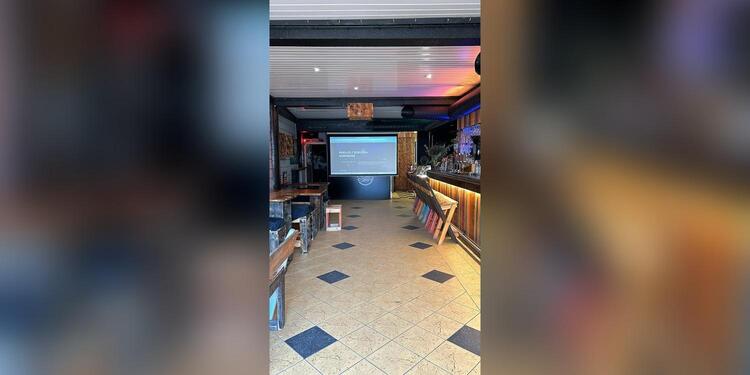 Le Local, bar