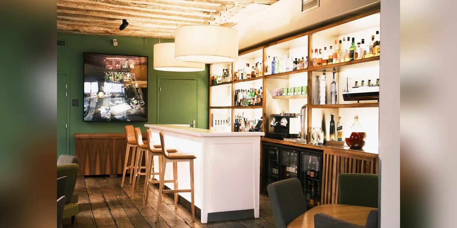 Jules & Jim, bar