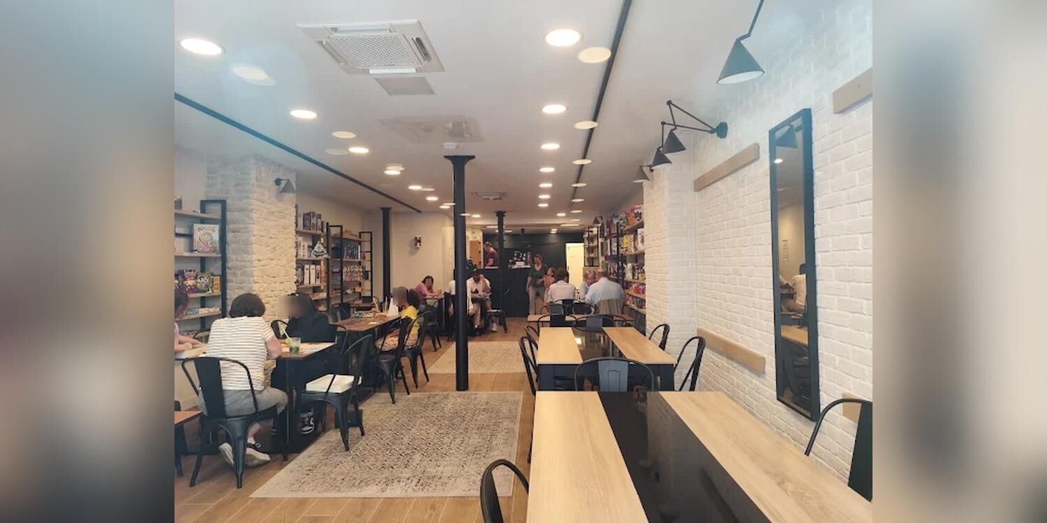 La Taverne des Jeux, bar