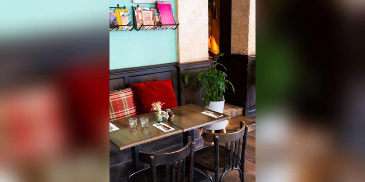 Café Arthur et Juliette, bar