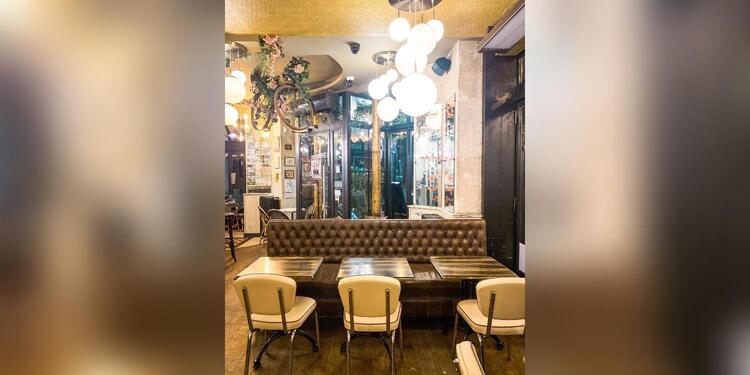 Au Temps Passé, bar