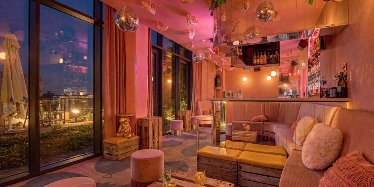Le Cra-Cra, rental_room