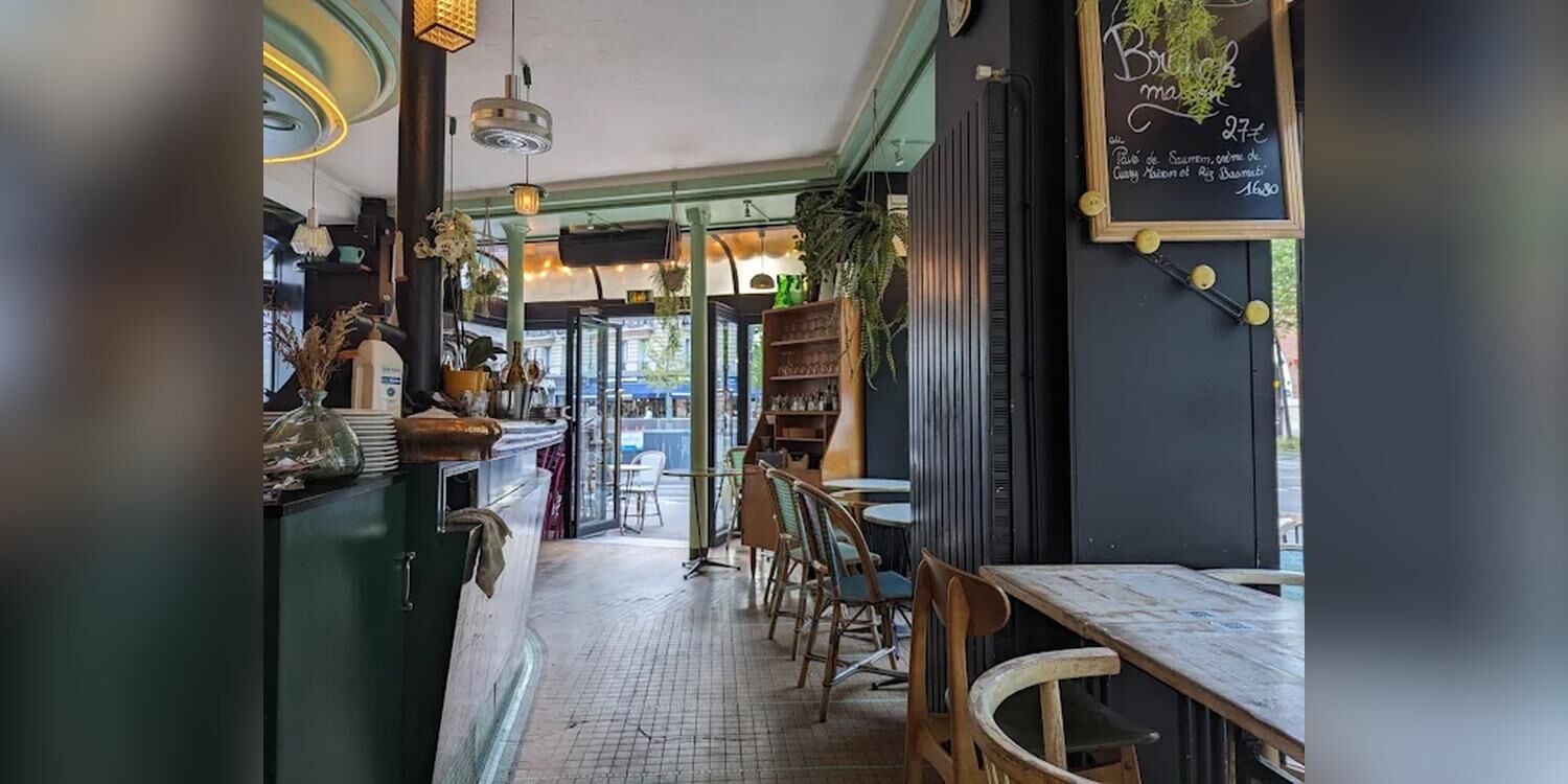 La Promenade, bar