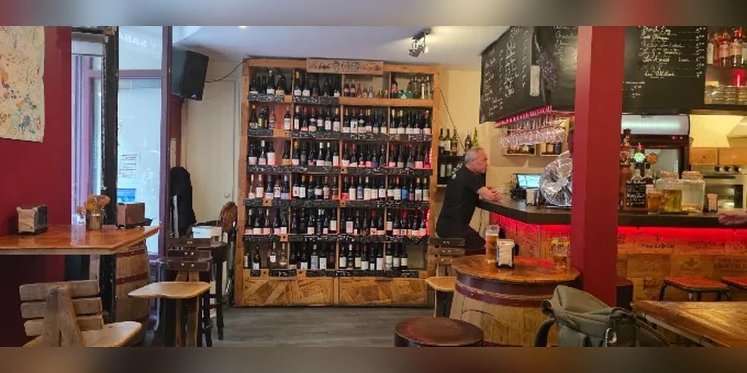 Mada, bar