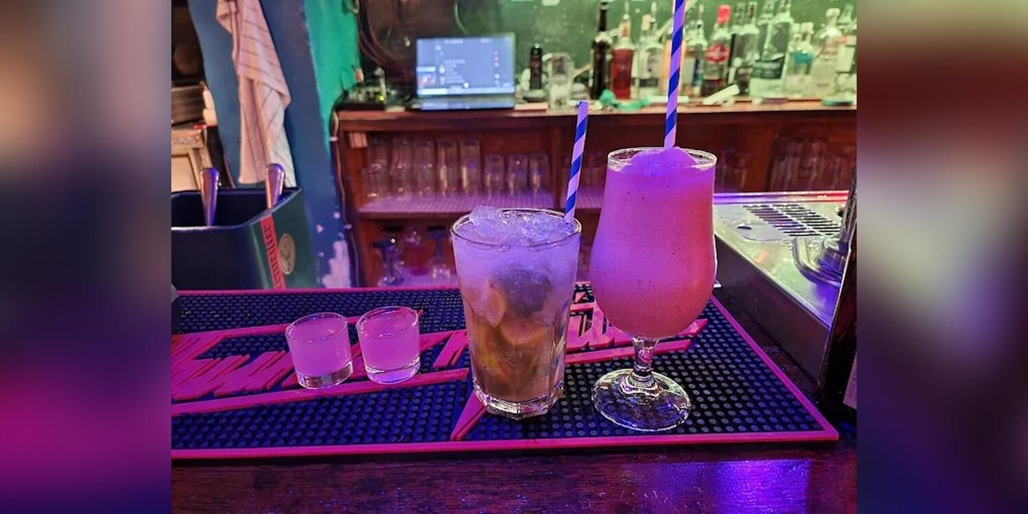 Pepino Karaoke Bar, bar