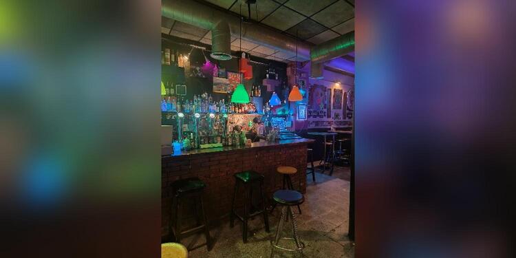 Pepino Karaoke Bar, bar