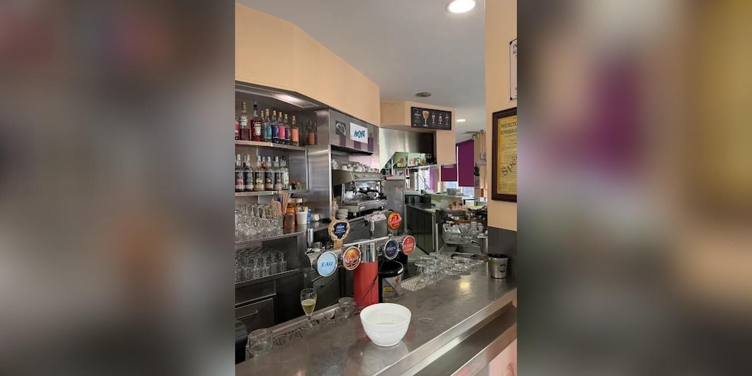 Brasserie au café, bar