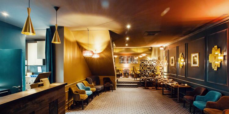 L'Héritage 105, bar