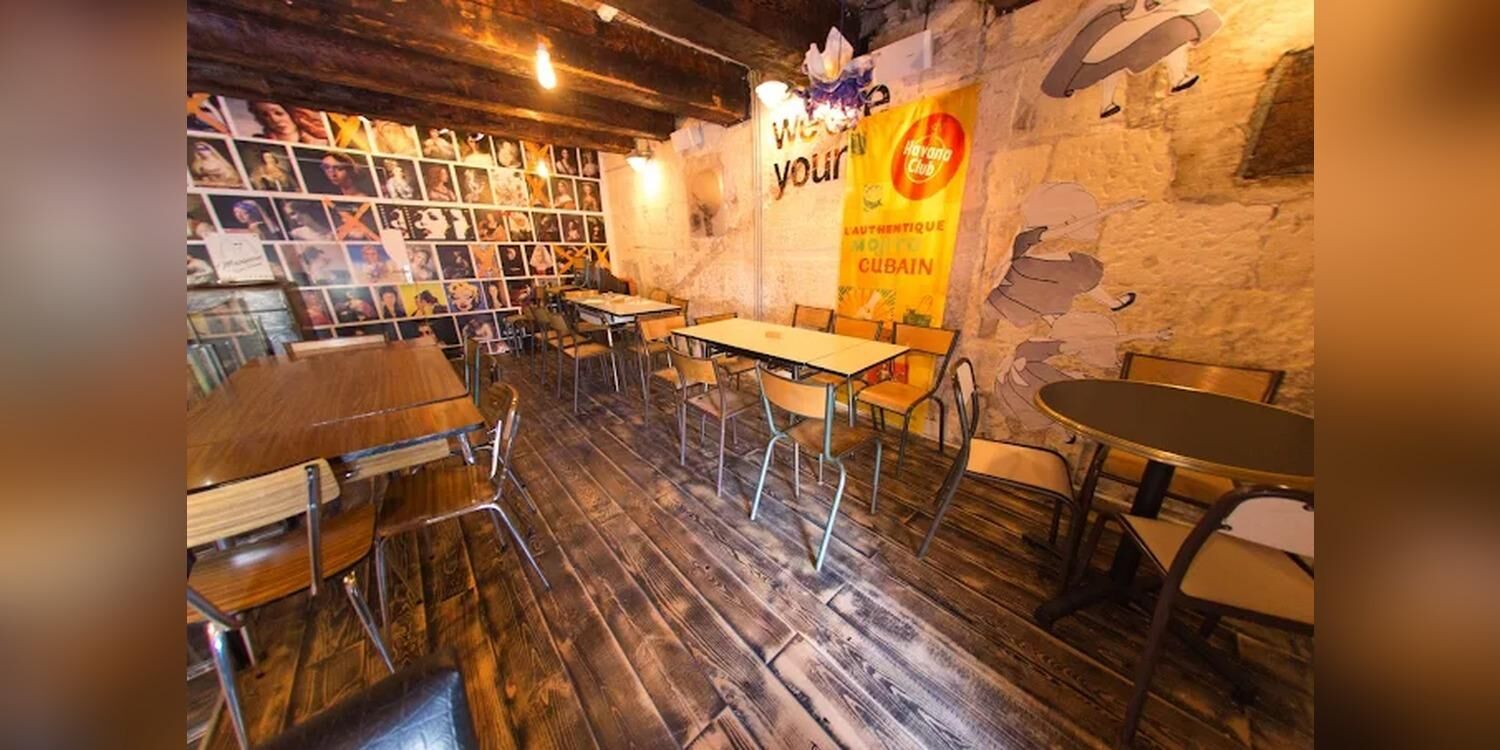 Le Petit Bistrot, bar