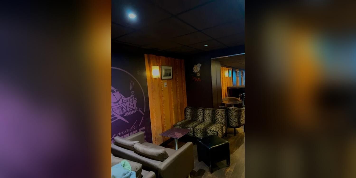 French Coffee Shop, bar