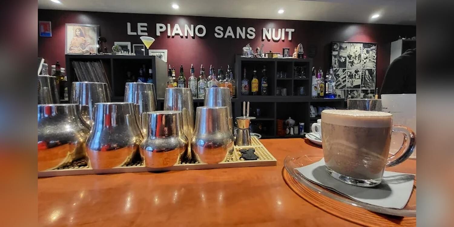 Piano Sans Nuit, bar