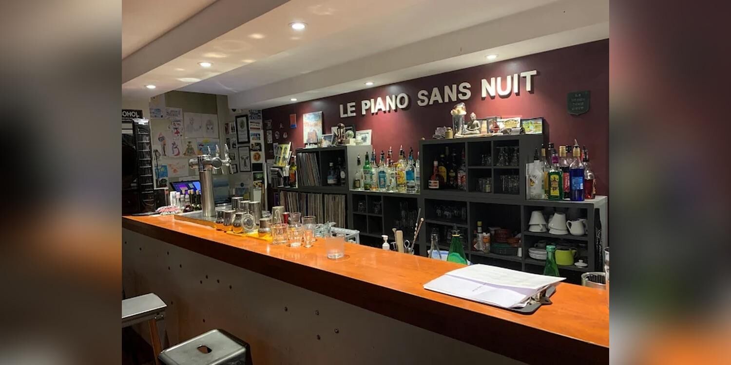 Piano Sans Nuit, bar