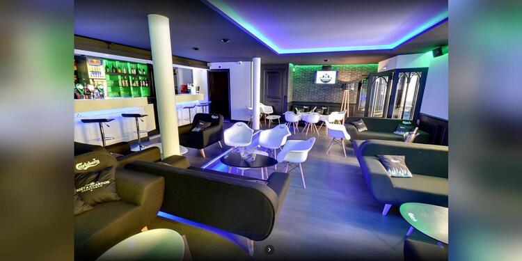 LE MAYFLOWER, bar