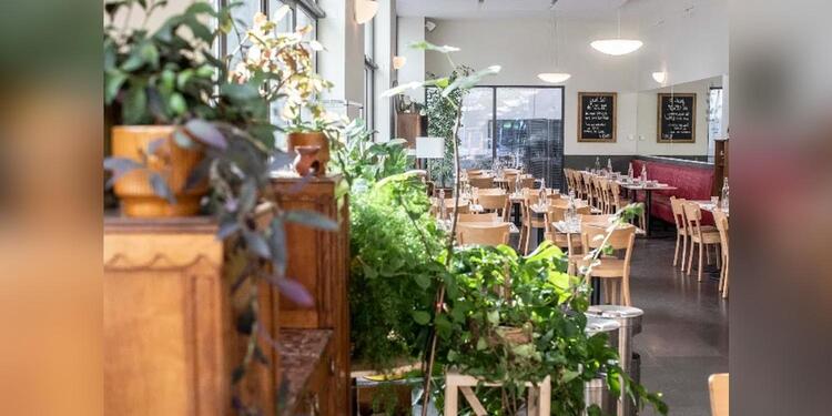 LA PLACE, restaurant
