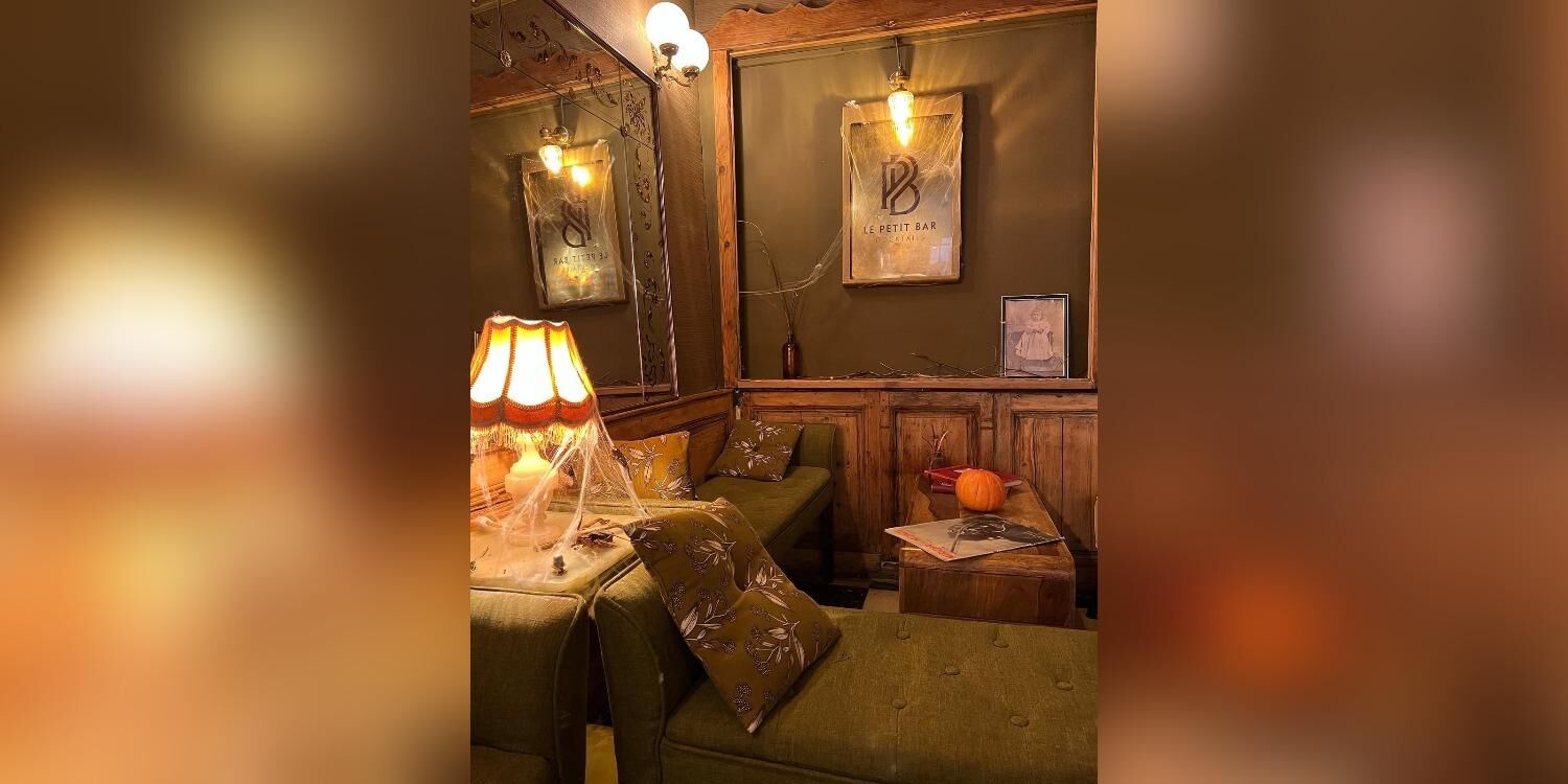 Le Petit Bar Cocktails, bar