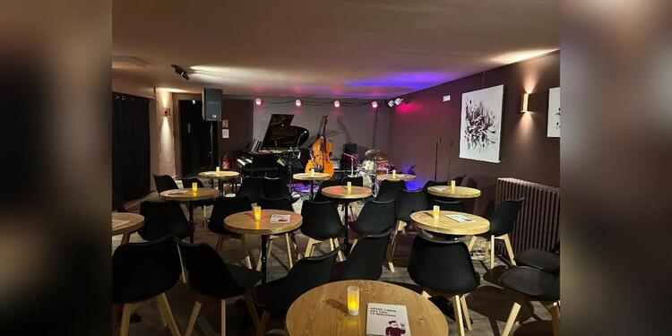 Les Petits Crus Troyes, bar