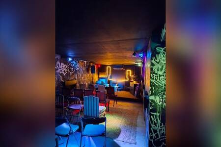 Ruines, Bar Nice Quartier du port #0