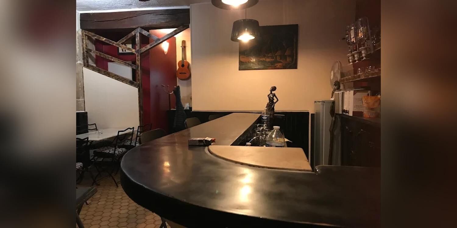 Bar Aux 3 Marches, bar