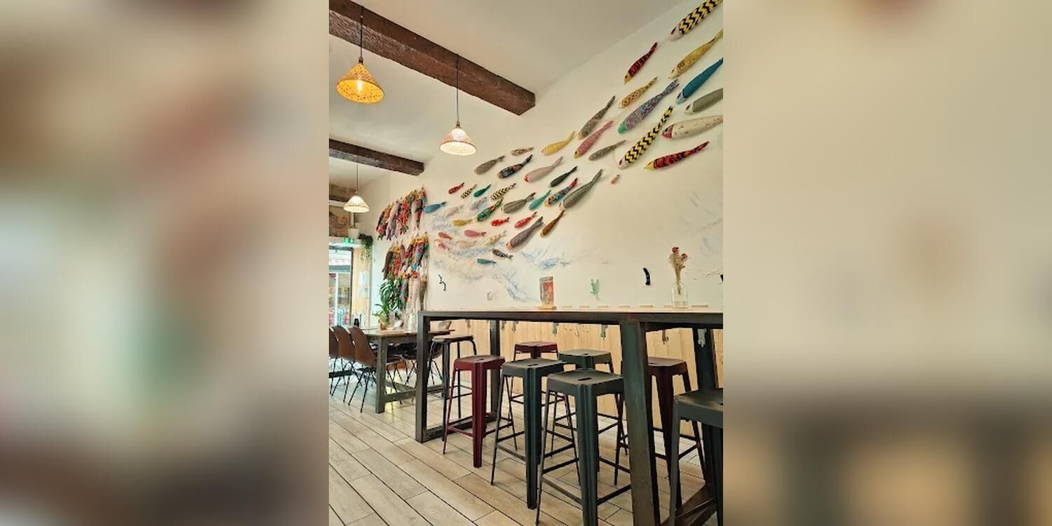 Café Bống, bar