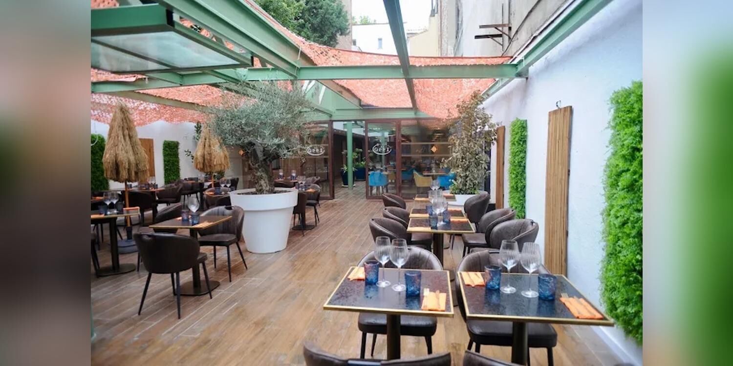Brasserie le 1990, bar