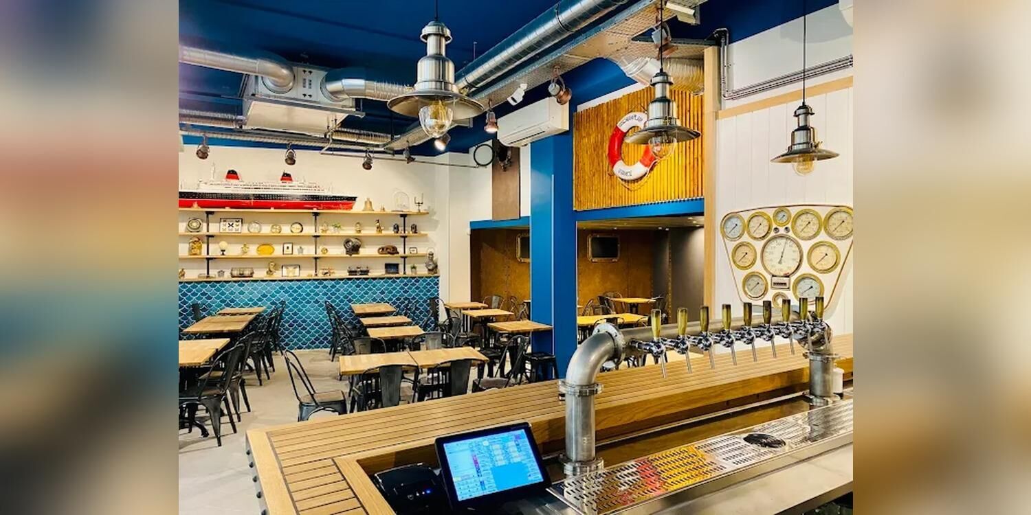 Brasserie Neptune, bar