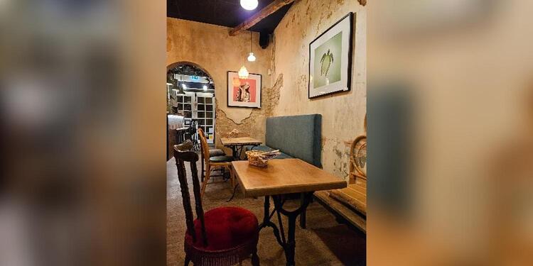 Les Bavardes, restaurant