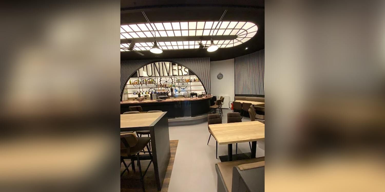 L'Univers, bar
