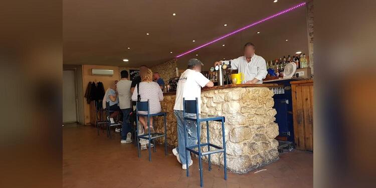 Le Rallye, bar