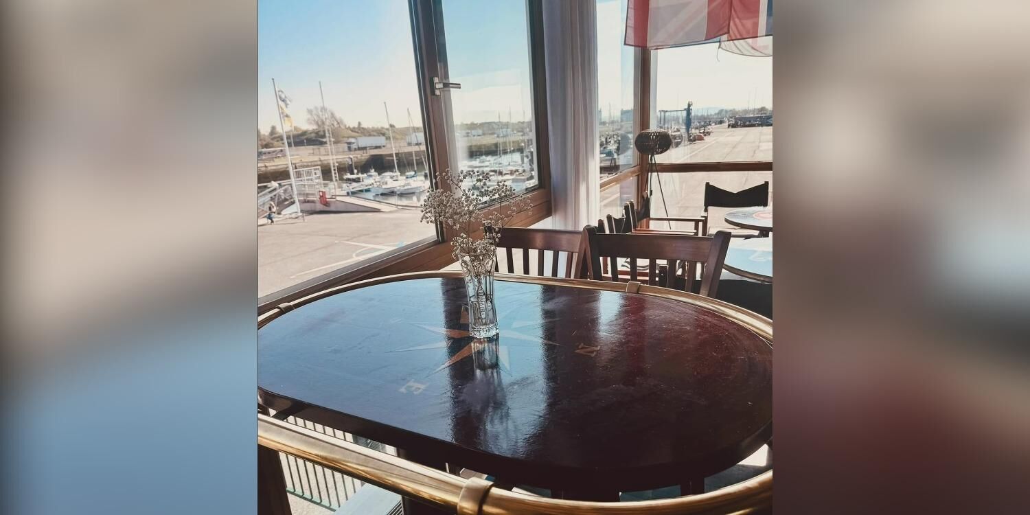 Le Yacht Bar, bar