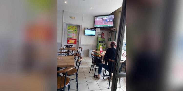 Café de la Marne, bar