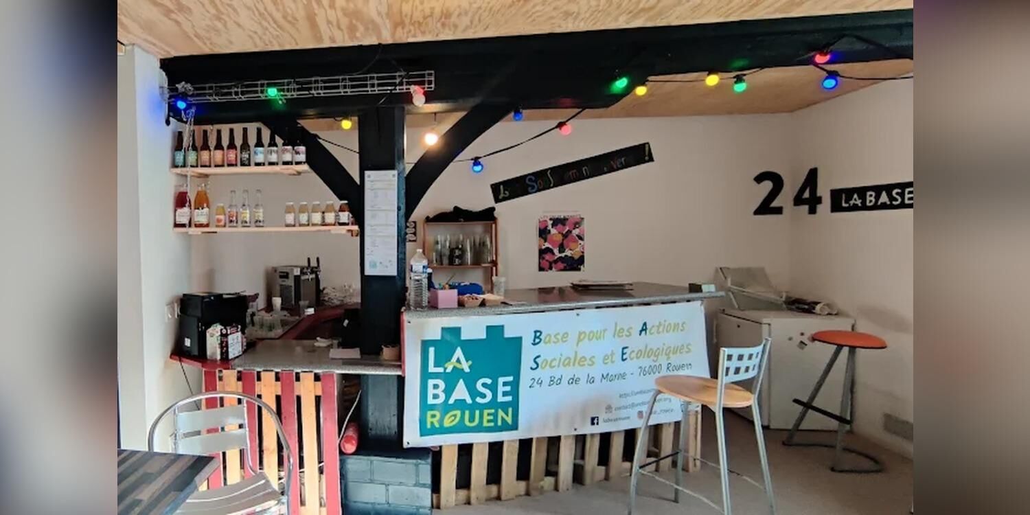 La Base, bar
