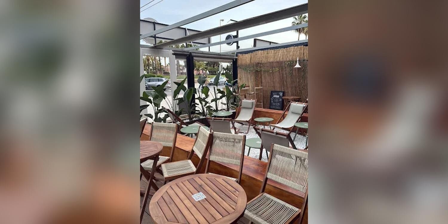 Compas Garden Bar, bar