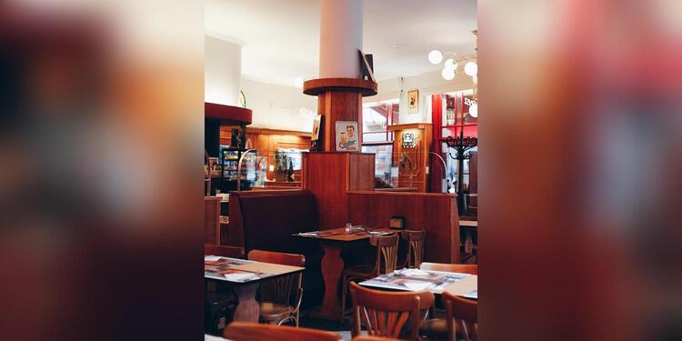 Le Plattesteen, bar