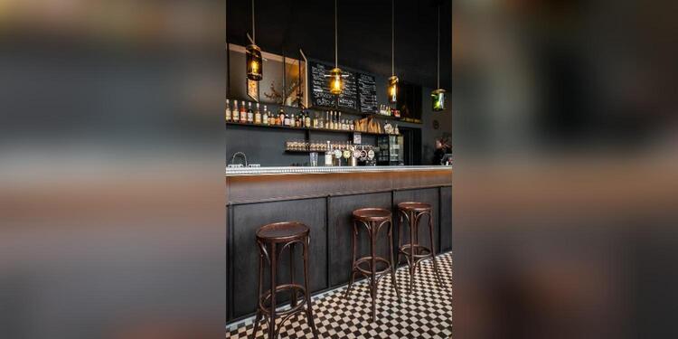 Surnaturel, bar