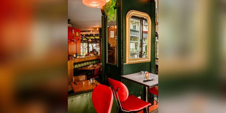 Au Petit Bar, bar
