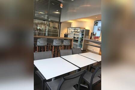 Café du mvsée, Bar Nîmes Quartier Administrations #0