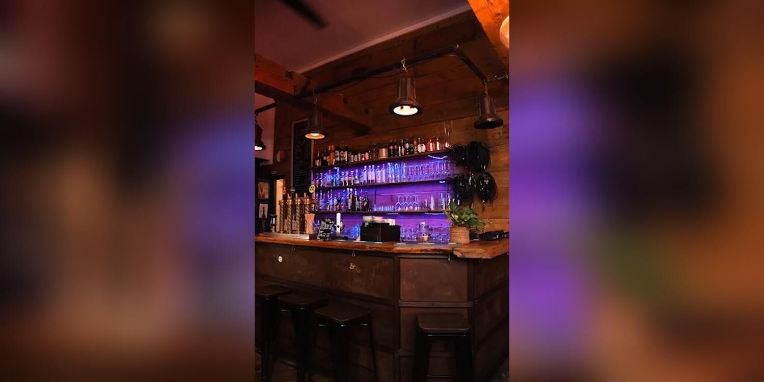 LA PENTE, bar