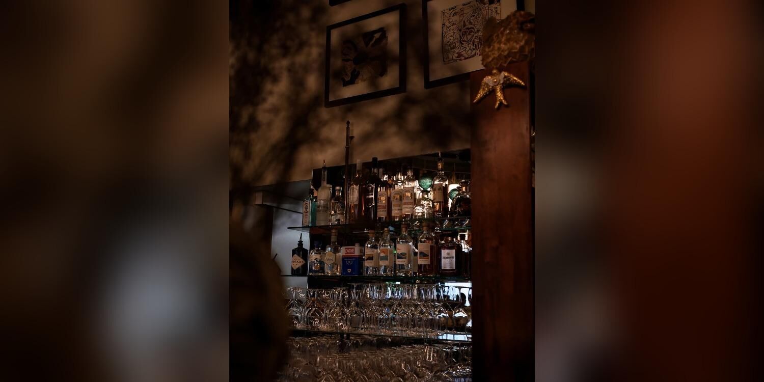 Chez Mon Oncle, bar